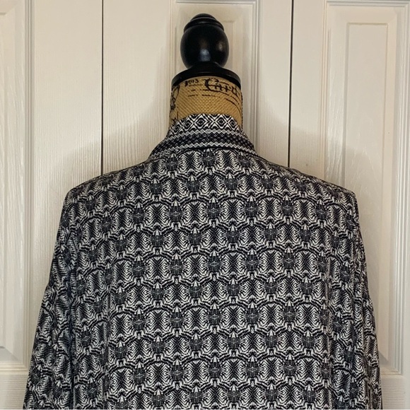 Max Studio Open Front Black and White Monochrome Geometric Kimono - Picture 6 of 13